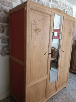 Penderie Art Déco en chêne rénovée