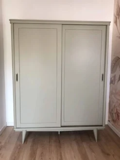 Penderie à portes coulissantes, années 60