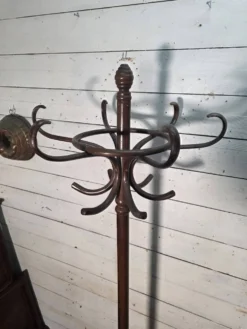 Perroquet ancien en bois courbé + porte parapluie