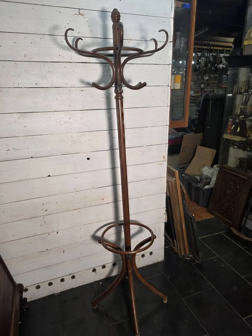 Perroquet ancien en bois courbé + porte parapluie