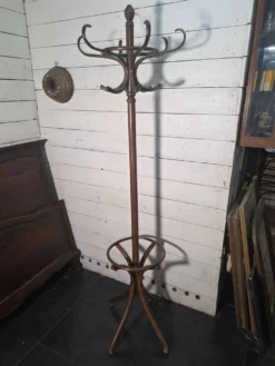 Perroquet ancien en bois courbé + porte parapluie
