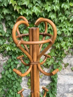 Perroquet portemanteau en rotin vintage 1970
