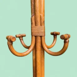 Perroquet portemanteau en rotin vintage 1970
