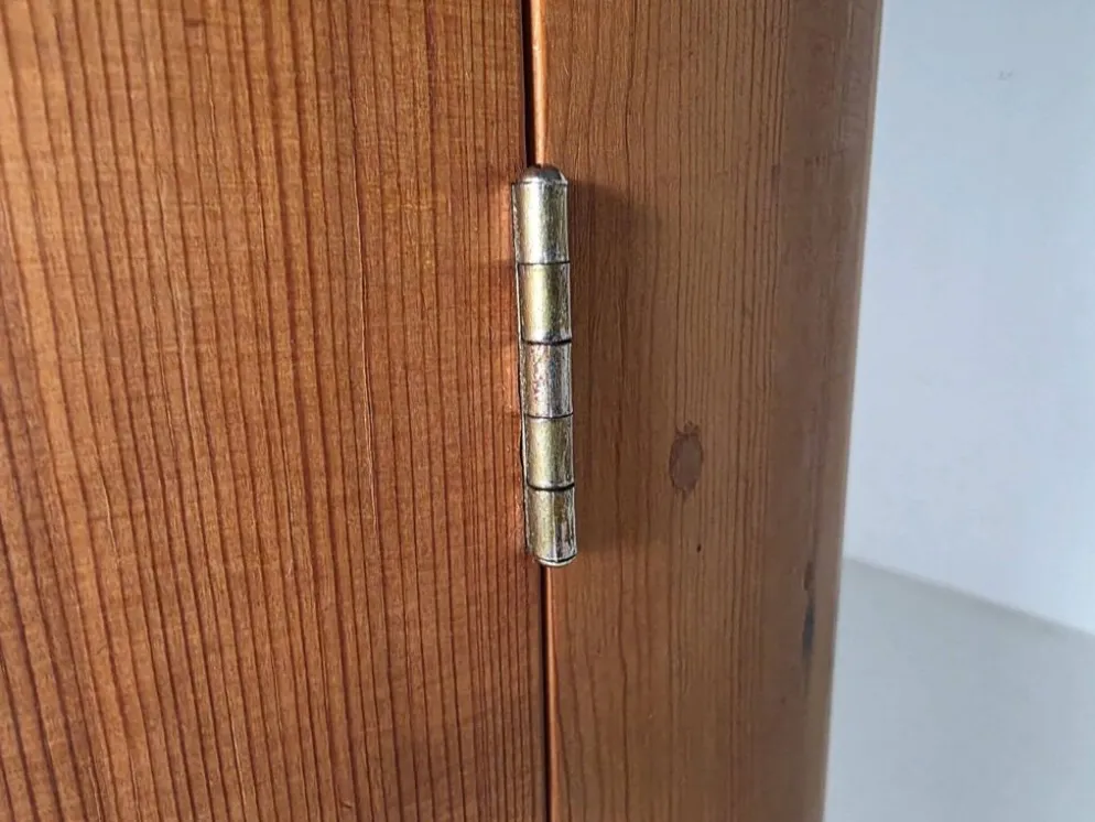 Peter Opsvik “Passion” Cylindra armoire en pin, Norvège, 1986