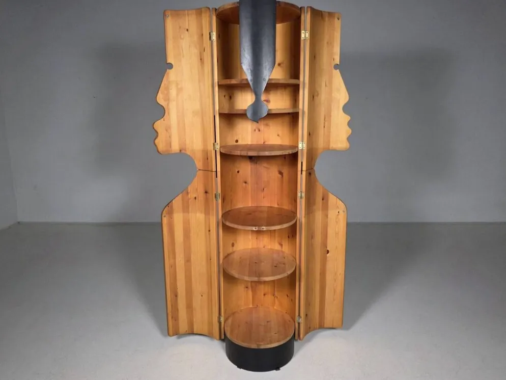 Peter Opsvik “Passion” Cylindra armoire en pin, Norvège, 1986
