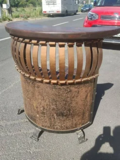 Petit bar en acier , cuivre et chêne vers 1960