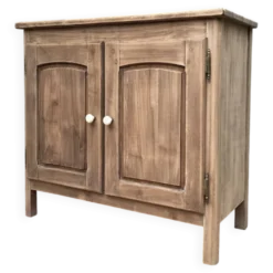 Petit buffet ancien en bois