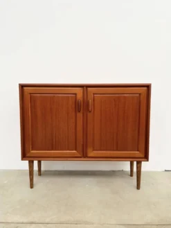Petit buffet teck 2 portes scandinave vintage