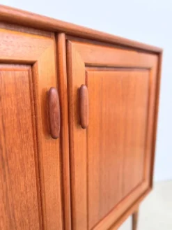 Petit buffet teck 2 portes scandinave vintage