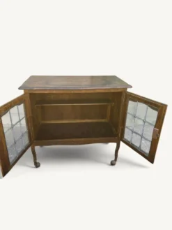Petit buffet vitré Art nouveau en chêne et verre plombé