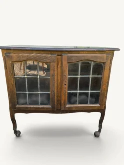 Petit buffet vitré Art nouveau en chêne et verre plombé