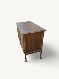 Petit buffet vitré Art nouveau en chêne et verre plombé