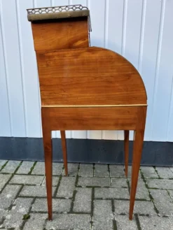 Petit bureau cylindre d'enfant XVIIIème siècle