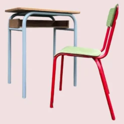 Petit bureau d’écolier et sa chaise vintage