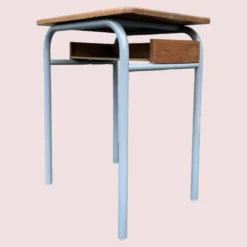 Petit bureau d’écolier et sa chaise vintage