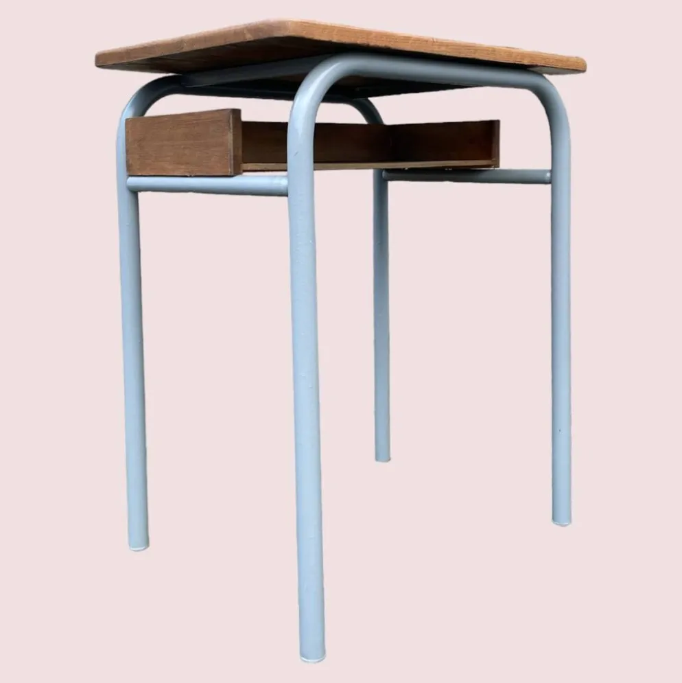 Petit bureau d’écolier et sa chaise vintage
