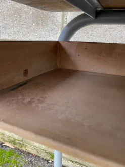 Petit bureau d’écolier et sa chaise vintage