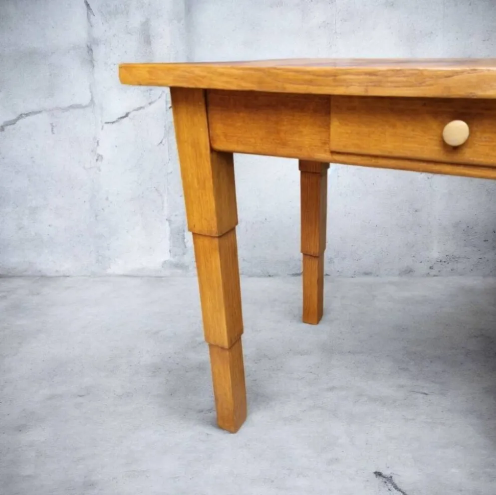 Petit bureau enfant