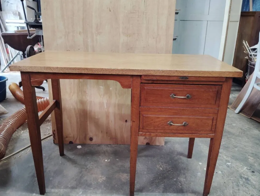 Petit bureau vintage en chêne