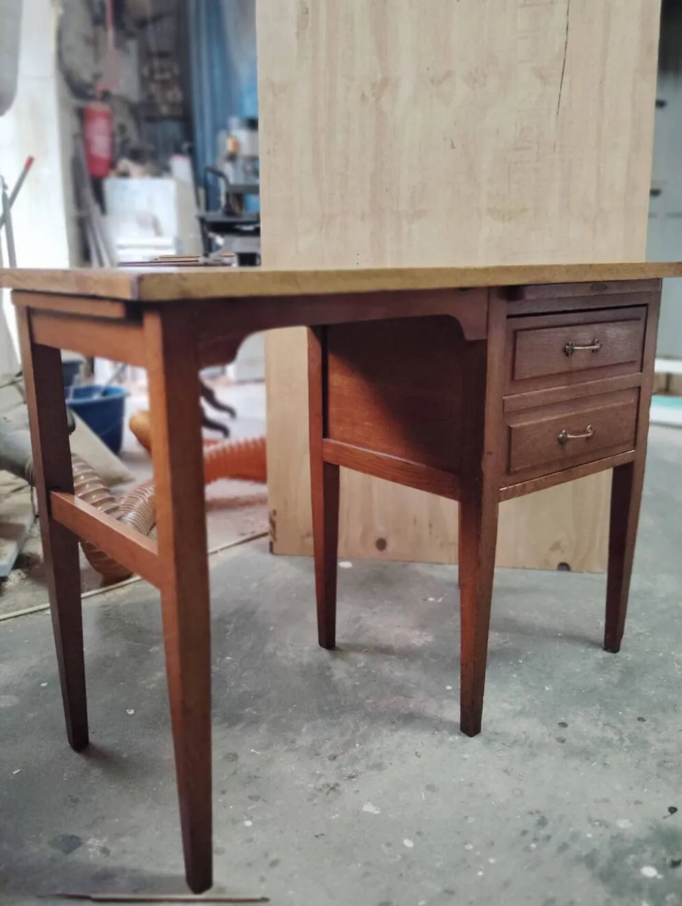 Petit bureau vintage en chêne