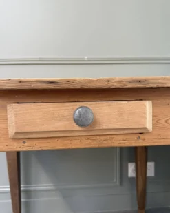 Petit bureau vintage en chêne et pin massif (rénové)