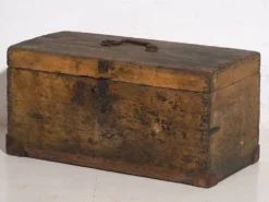 Petit coffre ancien à armature métallique (c.1900) #3