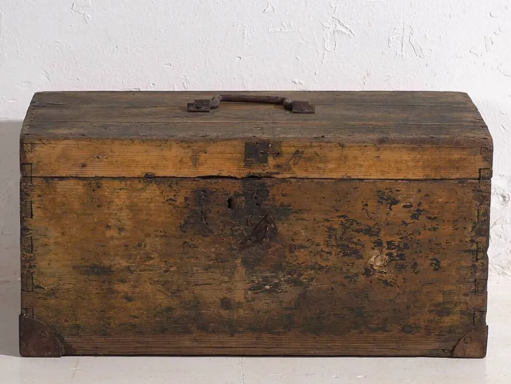 Petit coffre ancien à armature métallique (c.1900) #3