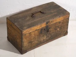 Petit coffre ancien à armature métallique (c.1900) #3