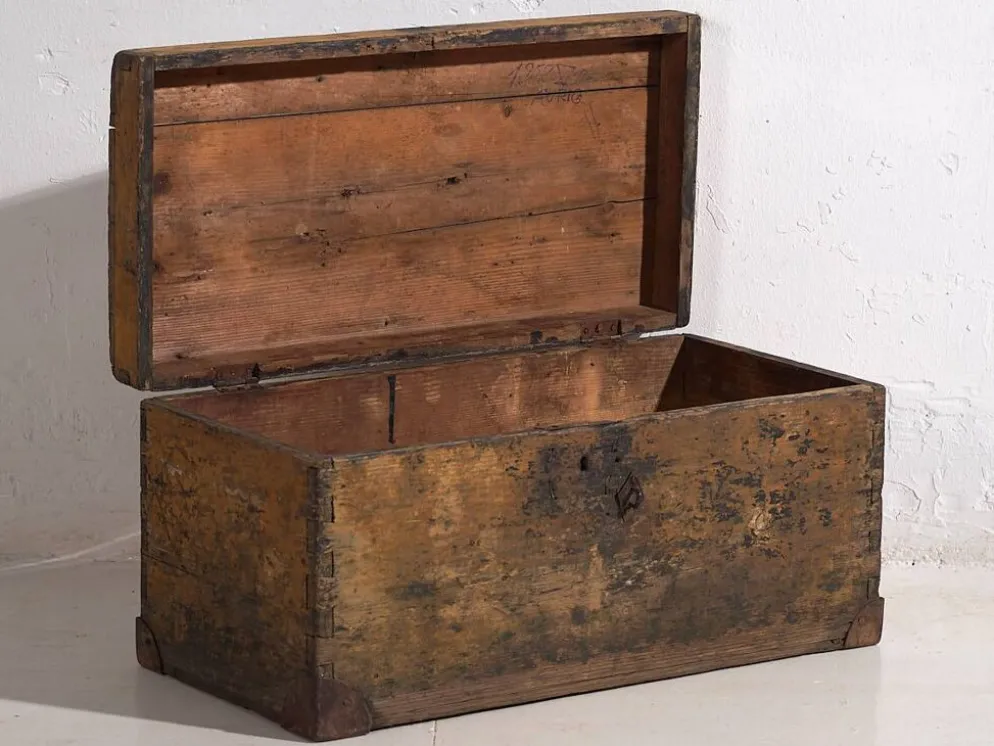 Petit coffre ancien à armature métallique (c.1900) #3