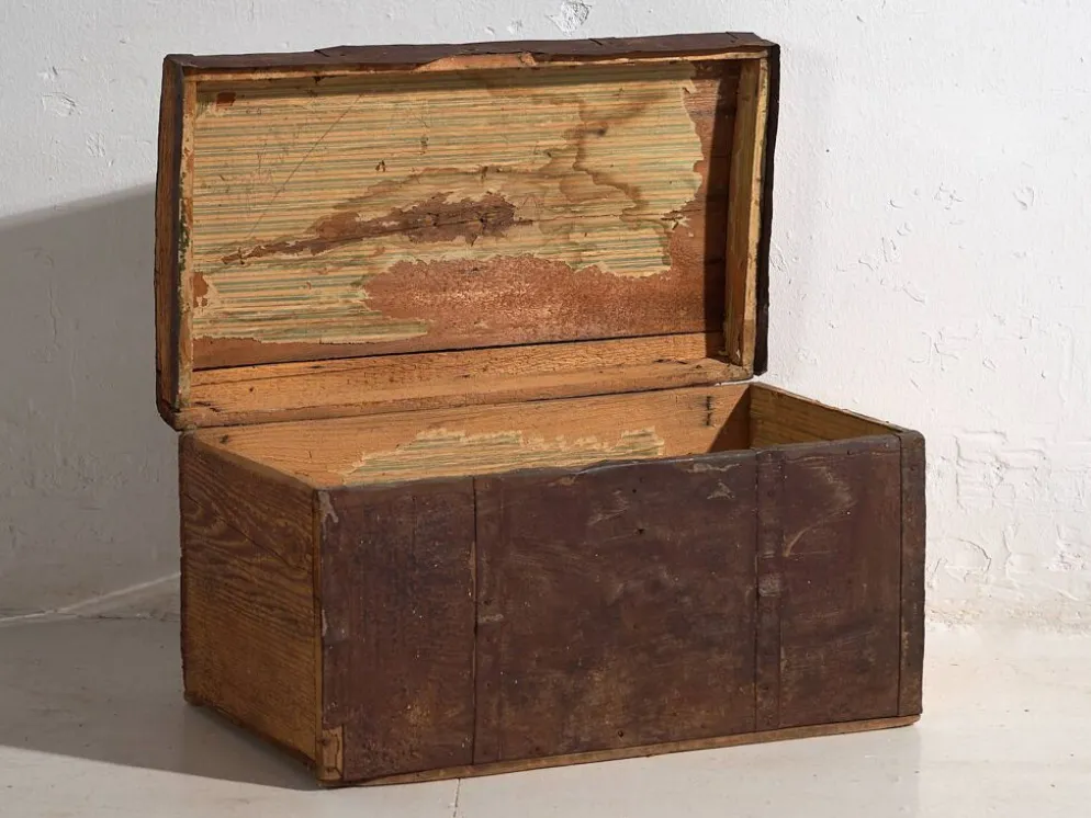 Petit coffre ancien à armature métallique (c.1920) #11
