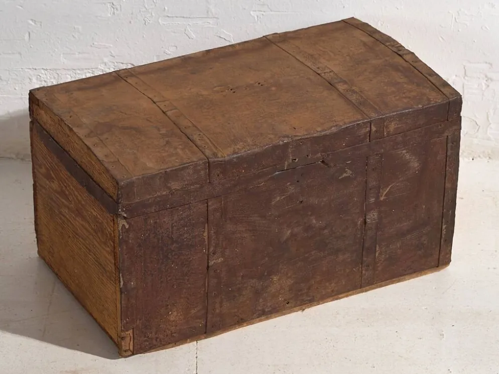 Petit coffre ancien à armature métallique (c.1920) #11