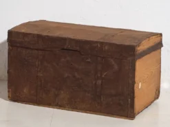 Petit coffre ancien à armature métallique (c.1920) #11