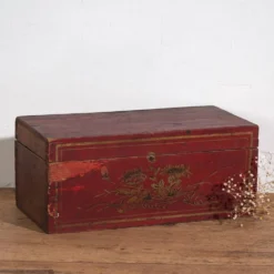 Petit coffre ancien avec détails floraux (c.1900) #30