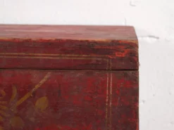 Petit coffre ancien rouge grenat (c.1900) #43