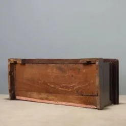 Petit coffre en noyer du XVIIIe siècle