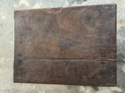 Petit écritoire table basse ancienne indonésienne en teck H33 40,5x55