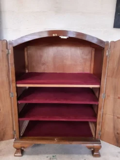Petite armoire anglaise.