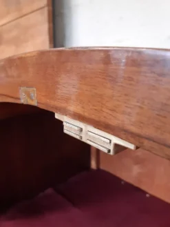 Petite armoire anglaise.