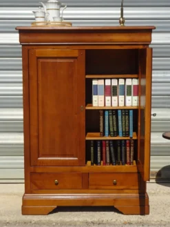 Petite armoire bibliothèque en merisier style Louis Philippe