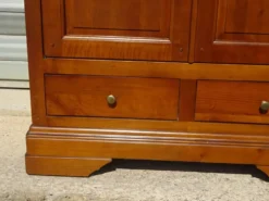 Petite armoire bibliothèque en merisier style Louis Philippe