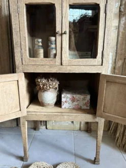Petite armoire vitrée ancienne