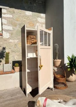 Petite armoire vitrée « Pâquerette »