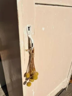 Petite armoire vitrée « Pâquerette »