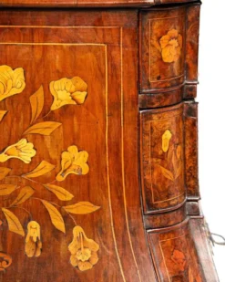 Petite armoire vitrine néerlandaise ancienne en marqueterie florale