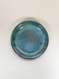 Petite assiette bleue en céramique Signée JYL - Jean Yves Lemonnier