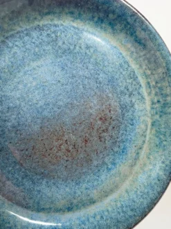Petite assiette bleue en céramique Signée JYL - Jean Yves Lemonnier