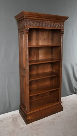 Petite Bibliothèque en Noyer – Début XXe
