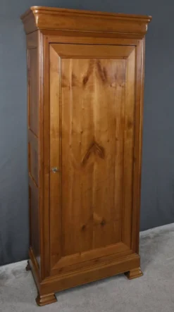 Petite bonnetière en merisier, style Louis Philippe – fin XIXe