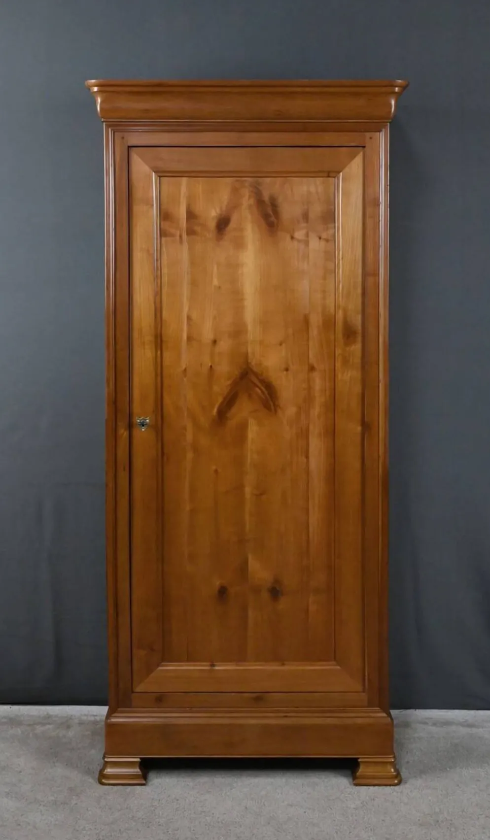 Petite bonnetière en merisier, style Louis Philippe – fin XIXe