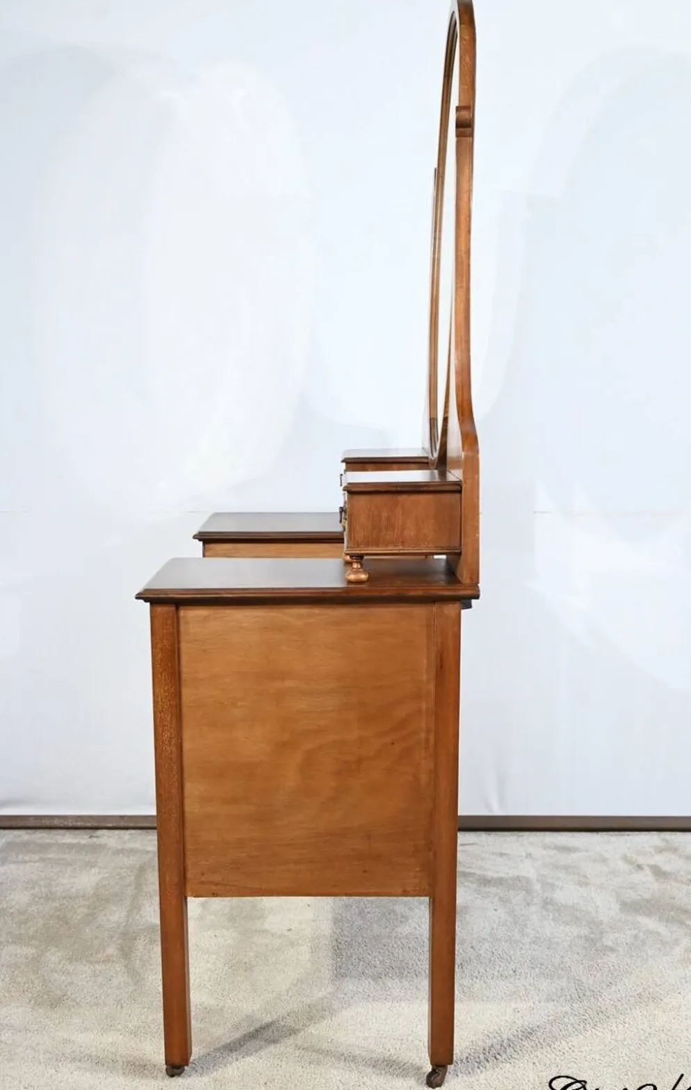 Petite coiffeuse anglaise en acajou – 1920